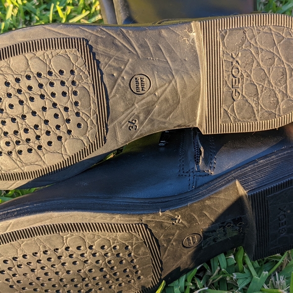 Black Geox Boots , size 36 ( European, comparable to 5.5) - Picture 3 of 5